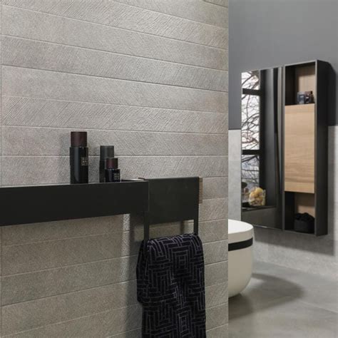 porcelanosa prada spiga acero